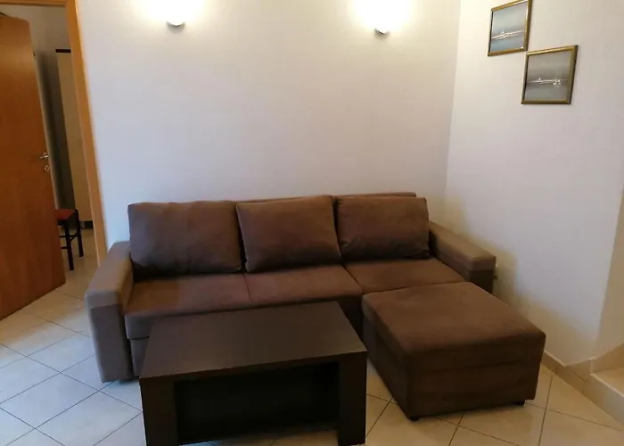 公寓 Erdgeschosswohnung Mit Terrasse Und Meerblick By Interhome